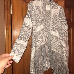 Abercrombie & Fitch cream cardigan — Size S